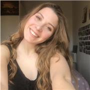 Diplomata Liceo Scientifico con 95. Frequento l’università a Firenze